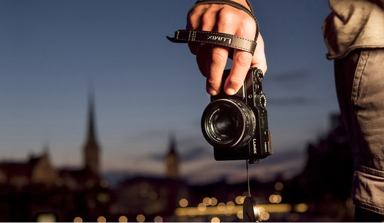 LUMIX COMPACT