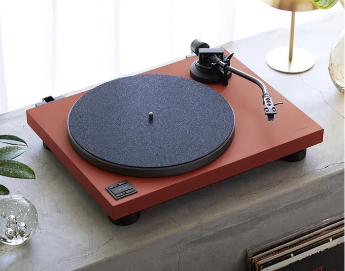Technics представляет деку SL-40CB