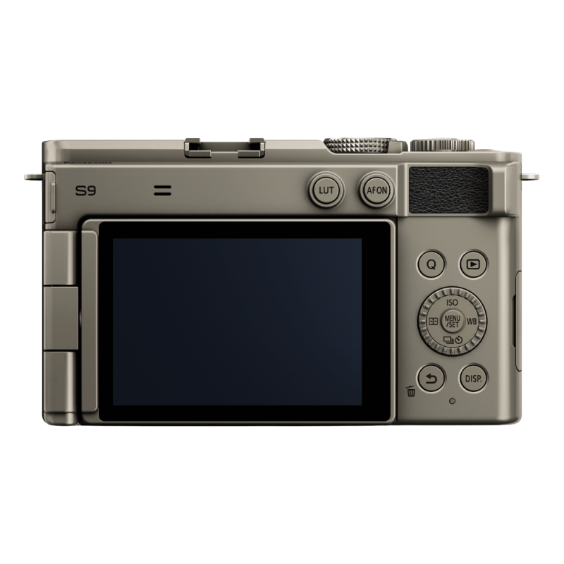 Цифрова фотокамера Panasonic Lumix S9 Titanium Black +18-40mm Kit DC-S9NE-NB (Black Lens)