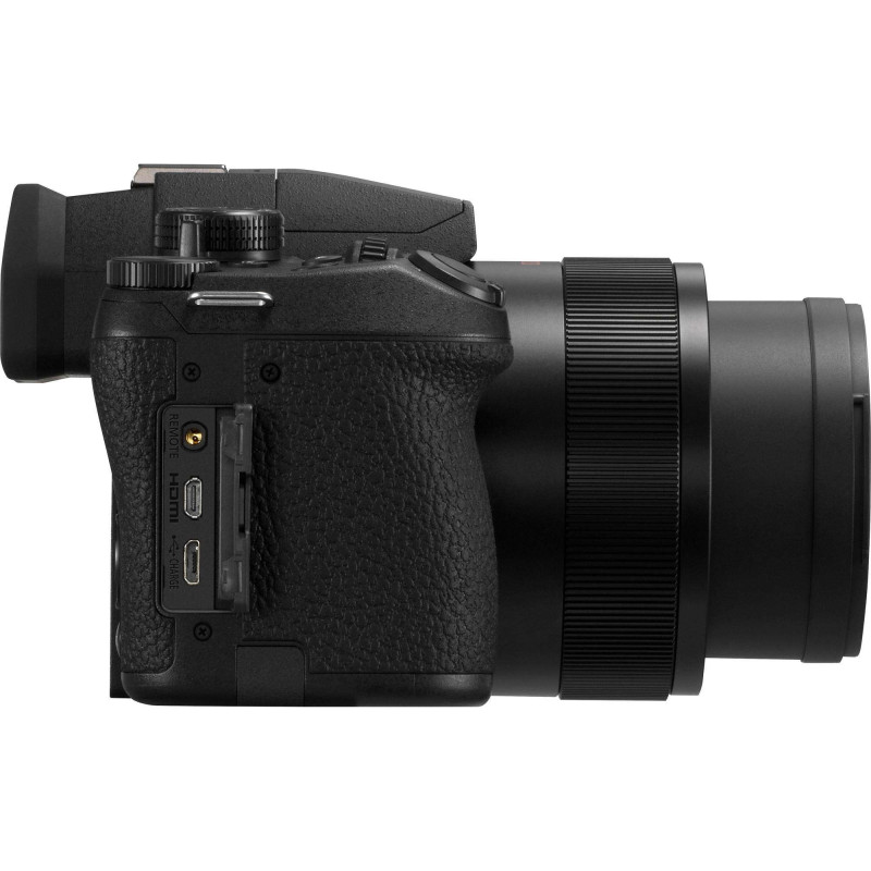 Цифровая фотокамера Panasonic LUMIX DC-FZ10002EE