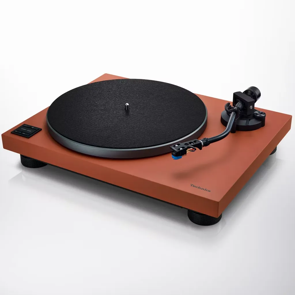 Вінілові програвачі Technics SL-40CBT і SL-50C